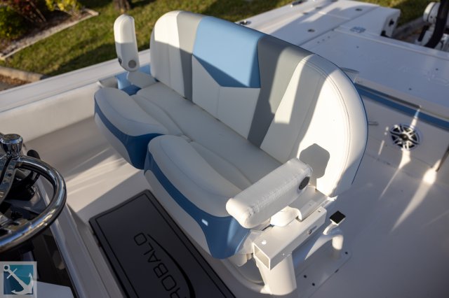 New 2024 Robalo 266 Cayman  Boat for sale